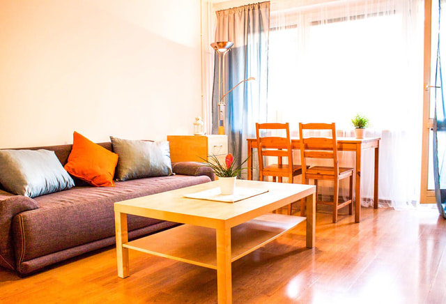 Double room with balcony - Great location-RATAJE- University of Technology