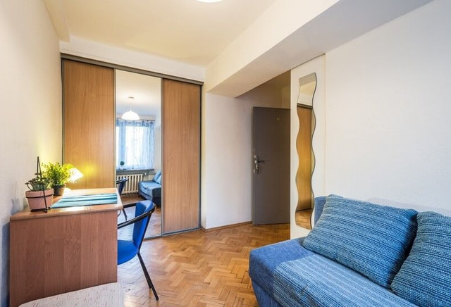 Single room | Belina-Prażmowskiego | elevator | Mogilskie Roundabout | Galeria Krakowska | Main station