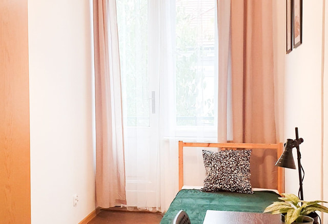 Pokój Centrum Plac Inwalidów Królewska AGH UP UJ balkon w mieszkaniu