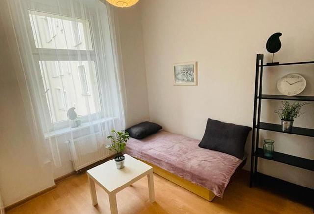 Przemysłowa 51/33/2