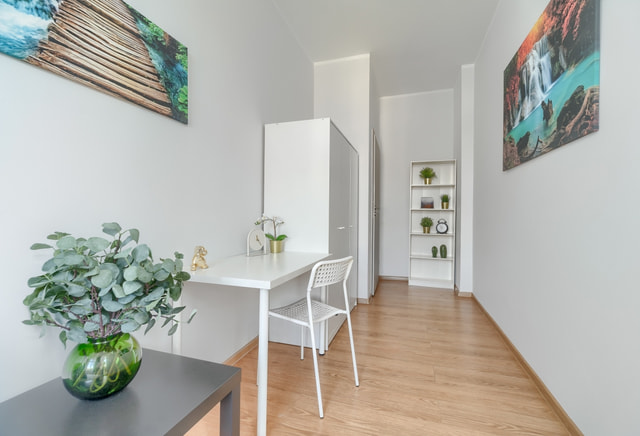 single room no. 8, ul. Żółkiewskiego 5