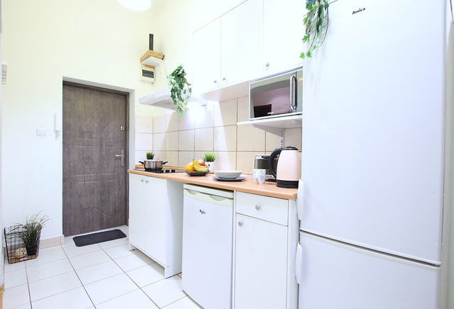 1 Maja 50, single room No. 4
