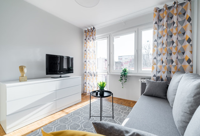 35 м2/ 2 кімнати/ Казарми