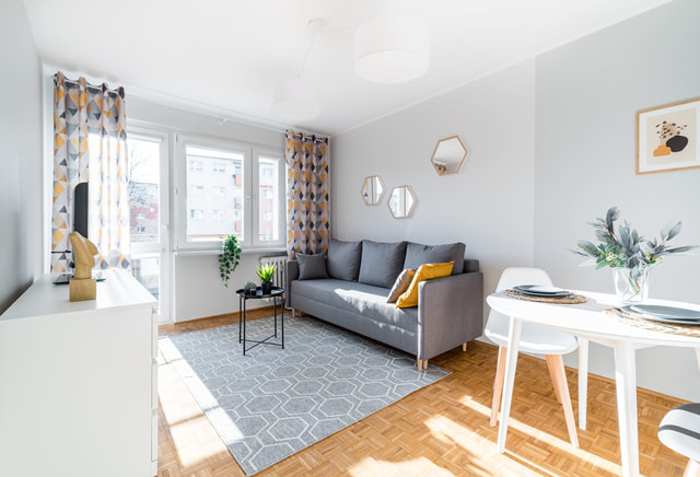 35 м2/ 2 кімнати/ Казарми