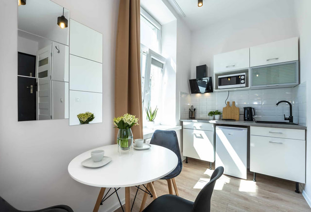 Piotrkowska 82, studio apartment No. 1