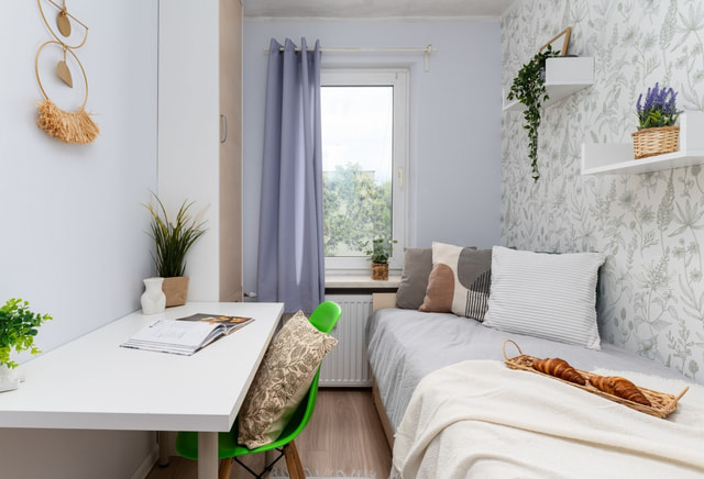 Bright single room no. 2