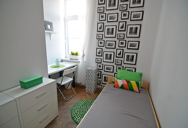 st. Długa 82/16 (a place in a double room no. 2)