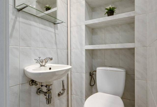 Single room #6 at Pawlaczyka Street 1