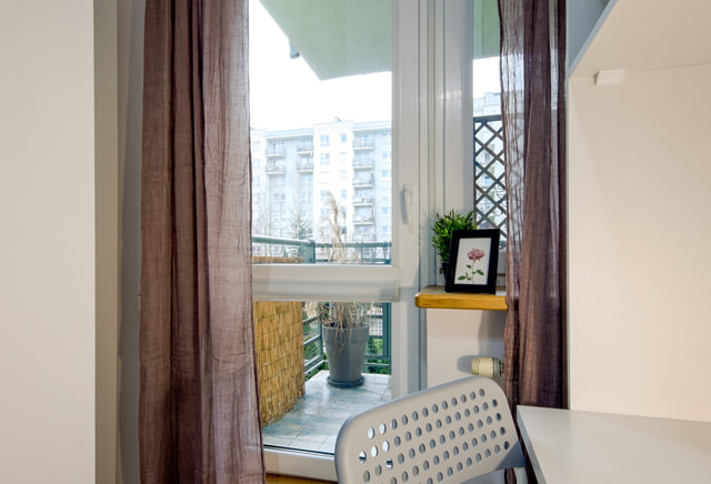 Pokój jednoosobowy #4 z balkonem przy ul. Nugat 7 