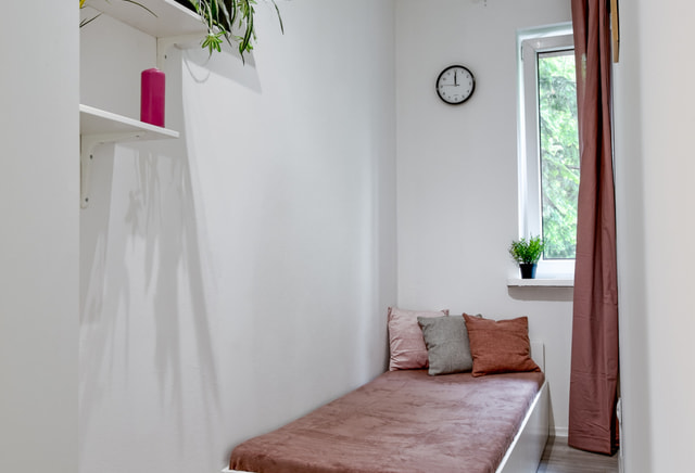 Pokój jednoosobowy #4 przy ul. Przybylskiego 11