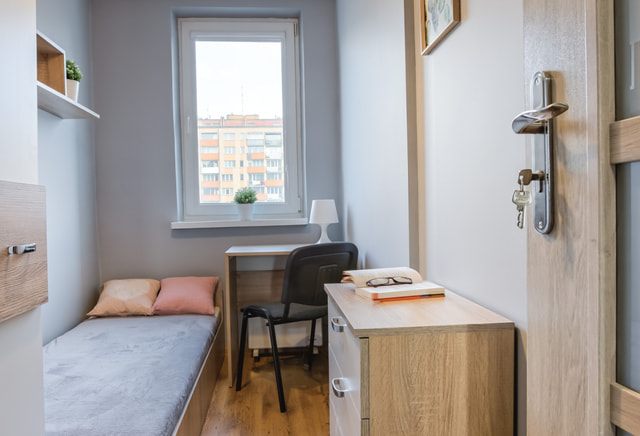 Pokój jednoosobowy #1 przy ul. Szekspira 4 