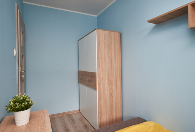 Pokój jednoosobowy #3 przy ul. Guderskiego 3 