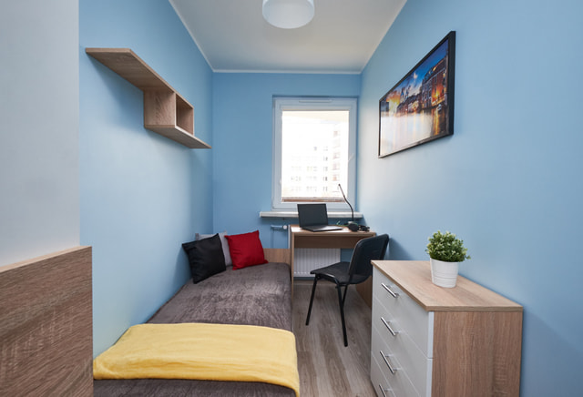 Pokój jednoosobowy #3 przy ul. Guderskiego 3 