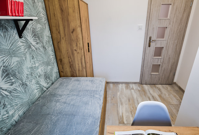 Pokój jednoosobowy #5 przy ul. Rechniewskiego 12