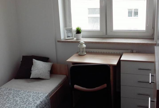 Pokój jednoosobowy #1 przy ul. Alternatywy 7