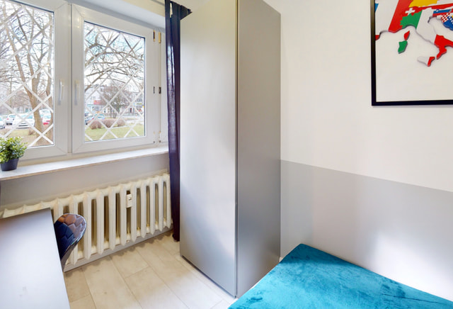 Pokój jednoosobowy #4 przy ul. Łojewskiej 5