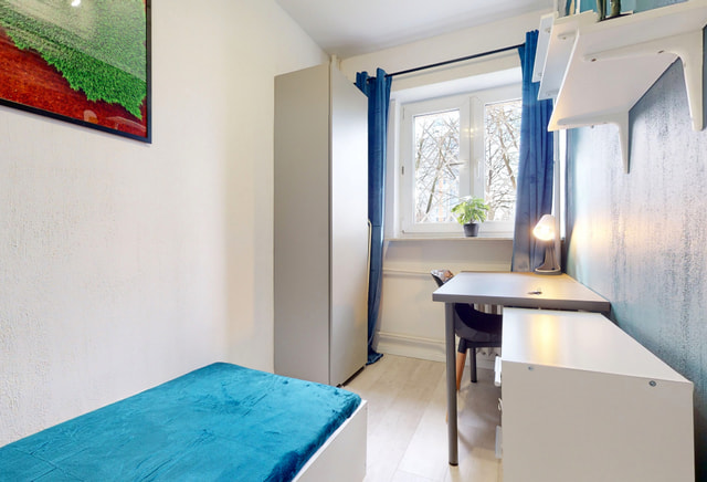 Pokój jednoosobowy #5 przy ul. Łojewskiej 5