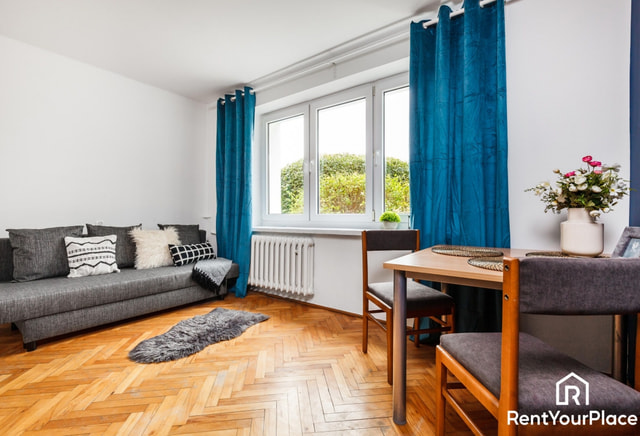 Two-room apartment close to the University, OLIWA, Wita Stwosza St.