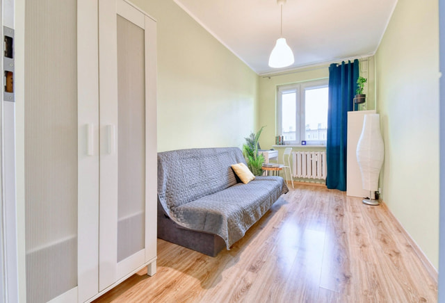 A cozy, large room at Os. Batorego| Piątkowo