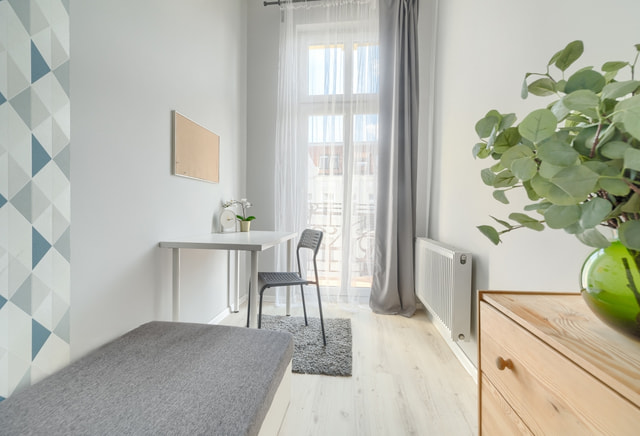 single room no. 8 with balcony, ul. Krzywoustego 53
