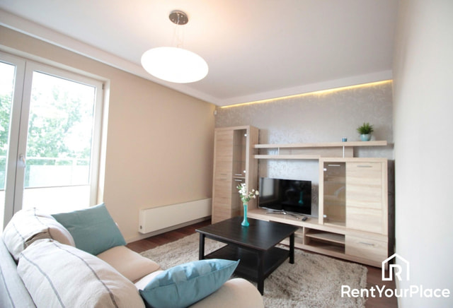 Three-room apartment surrounded by greenery, Matarnia, Majora Słaby