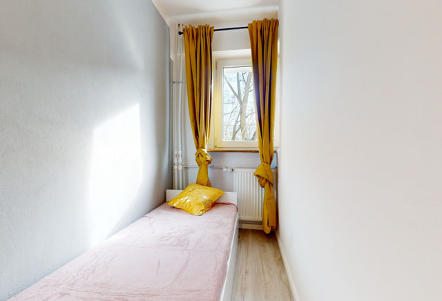 Pokój jednoosbonowy #1 przy ul. Kasprowicza 88