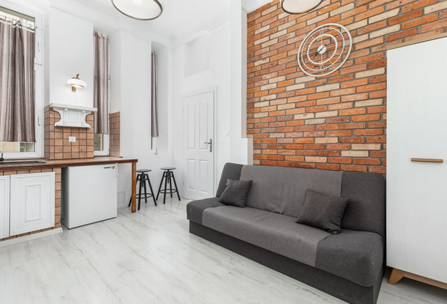 Elegancka kawalerka w centrum blisko CH Kaskada – ul. E. Bałuki!