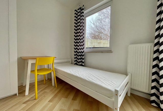 Pokój nr 7, Amałowicza Tatara 2c, Rembertów, blisko ASW