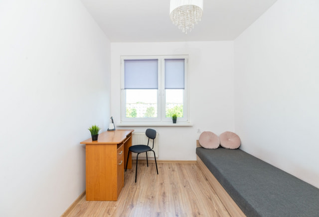 Pokój 3 przy ul. Piastowskiej 104D w Gdańsku