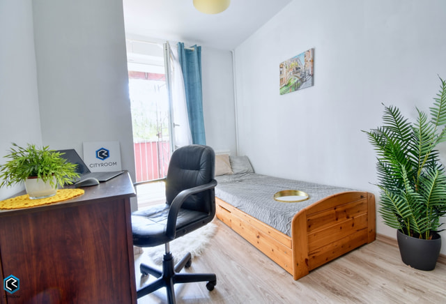 | Magic room with private garden and terrace | near to University of Technology |