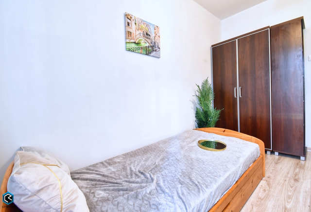 | Magic room with private garden and terrace | near to University of Technology |