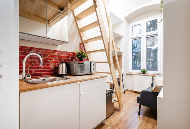 Apartment with private bathroom and kitchen 