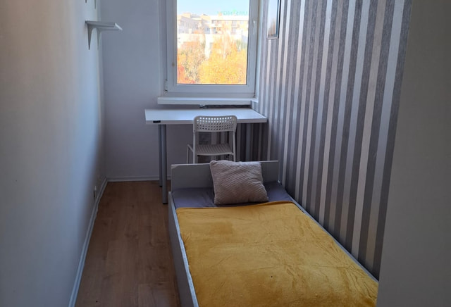 Pokój jednoosobowy #2 przy ul. ZWM 18