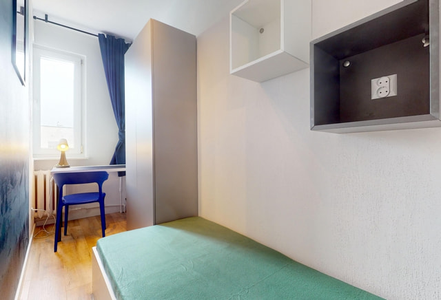 Pokój jednoosobowy #7 przy ul. Zamiany 15