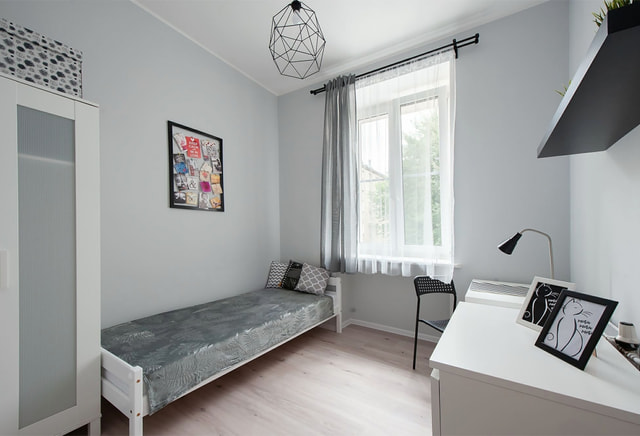 Stylish single rooms in the city center! ul. Jaracza 33