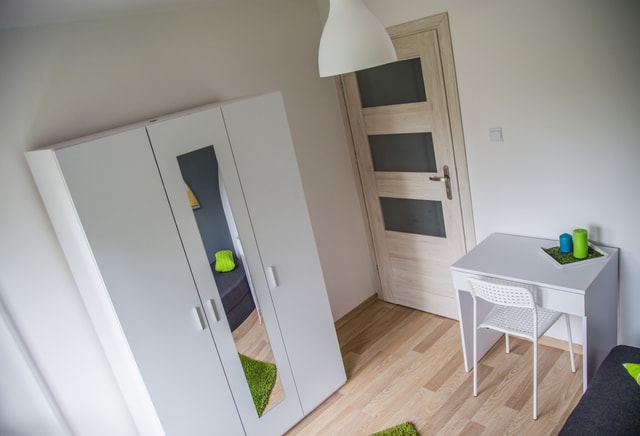 Pokój  jednoosobowy – ul. Biedronki