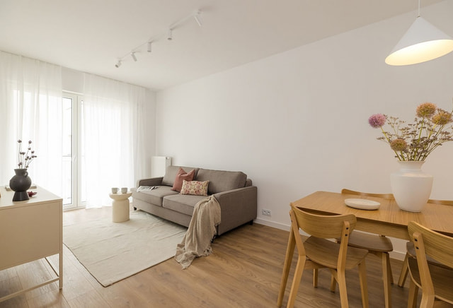 2-room | 44.13 m2 | Balcony | Internet included | Direct