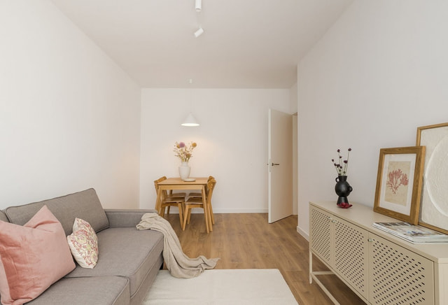 2-room | 44.13 m2 | Balcony | Internet included | Direct