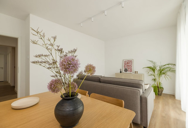 4-pokojowe | 77.2 m2 | Balkon | Internet w cenie | Bezpośrednio