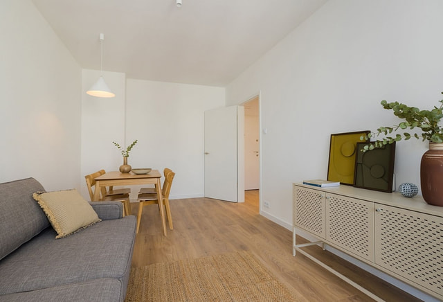 2-pokojowe | 46.7 m2 | Balkon | Internet w cenie | Bezpośrednio