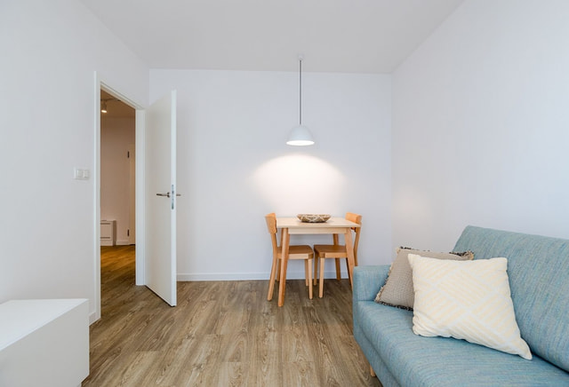 2-room | 40.2 m2 | Balcony | Internet included | Direct