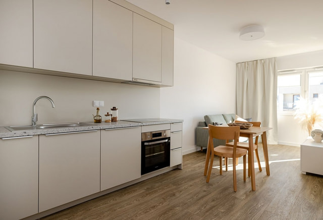 2-pokojowe | 33.4 m2 | Balkon | Internet w cenie | Bezpośrednio