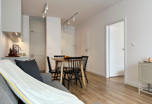 2-pokojowe | 39.2 m2 | Balkon | Internet w cenie | Bezpośrednio