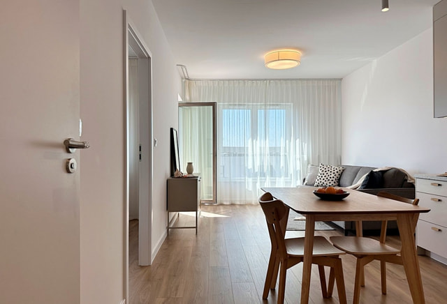 2-pokojowe | 38.7 m2 | Balkon | Internet w cenie | Bezpośrednio