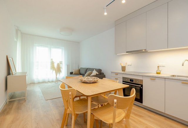 2-pokojowe | 39.6 m2 | Balkon | Internet w cenie | Bezpośrednio