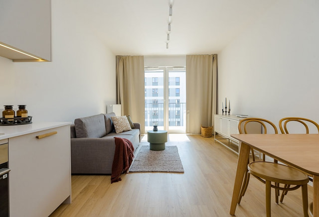 2-pokojowe | 42.07 m2 | Balkon | Internet w cenie | Bezpośrednio