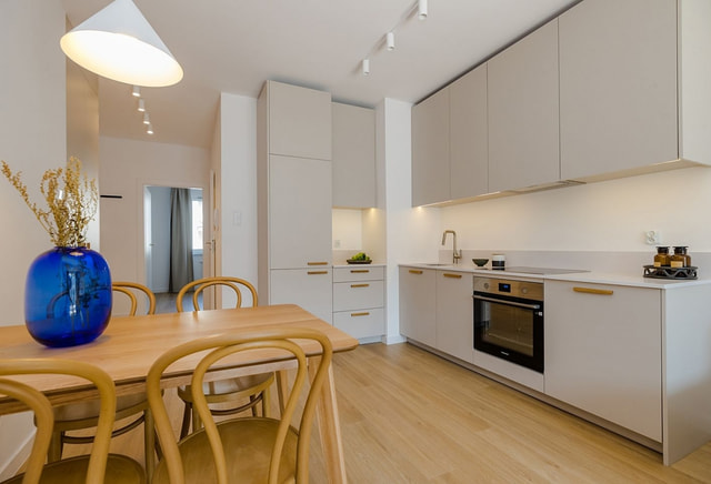 2-pokojowe | 42.07 m2 | Balkon | Internet w cenie | Bezpośrednio