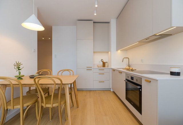4-room | 65.29 m2 | Balcony | Direct | XII - M273