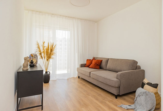 2-room | 45.2 m2 | Balcony | Internet included | Direct