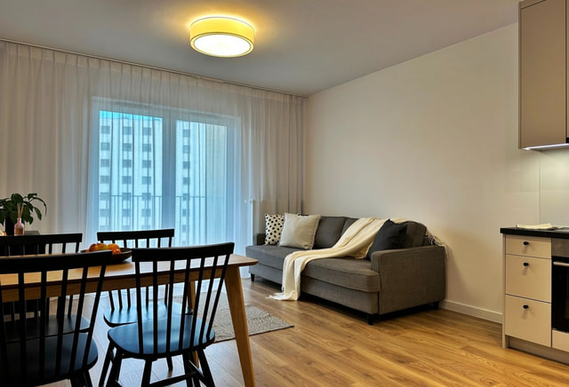 2-pokojowe | 41.4 m2 | Balkon | Internet w cenie | Bezpośrednio